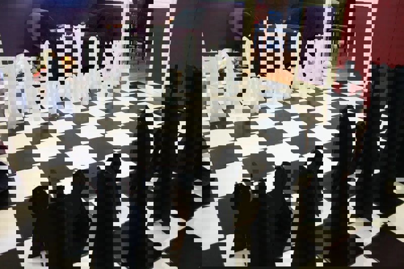 طرح شطرنج غول پیکر مناسب برای استفاده در دستگاه های cnc چوب و cnc لیزر - laser cut giant chess set dxf file