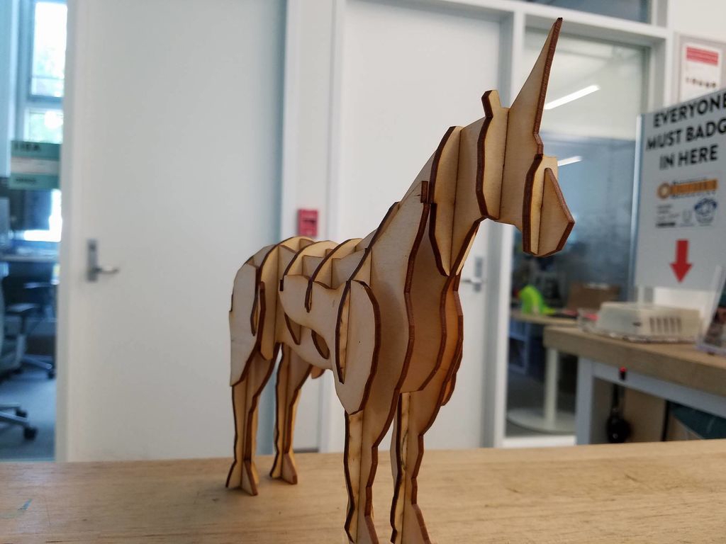 طرح اسب شاخدار مناسب برای استفاده در دستگاه های cnc چوب و cnc لیزر - laser cut unicorn ai file