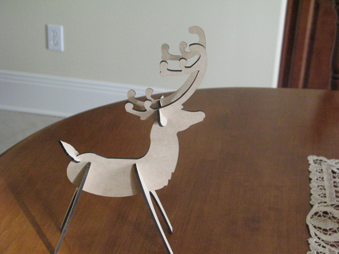 طرح گوزن شمالی زیبا و متوسط مناسب برای استفاده در دستگاه های cnc چوب و cnc لیزر - laser cut medium elegant reindeers svg file