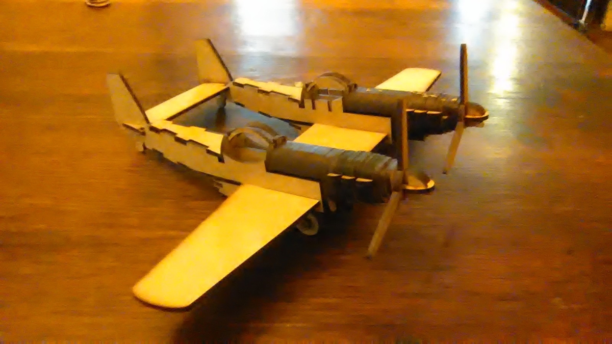 طرح هواپیمای چوبی دو ملخه موستانگ مناسب برای استفاده در دستگاه های cnc چوب و cnc لیزر - laser cut wooden twin mustang double propeller plane template dxf file