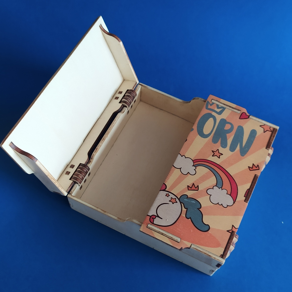 طرح جعبه با درب لولایی مناسب برای استفاده در دستگاه های cnc چوب و cnc لیزر - laser cut box with hinged lid cdr file