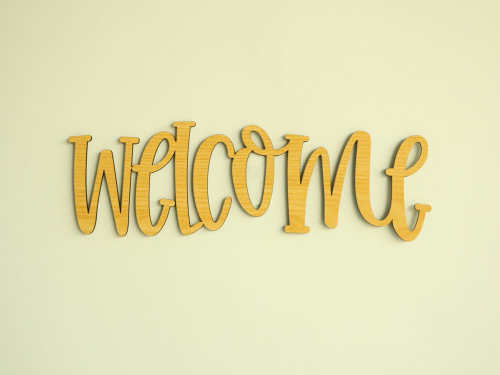 طرح تابلوی چوبی خوشامدگویی برای صنایع دستی مناسب برای استفاده در دستگاه های cnc چوب و cnc لیزر - laser cut wooden welcome sign for crafts cdr file