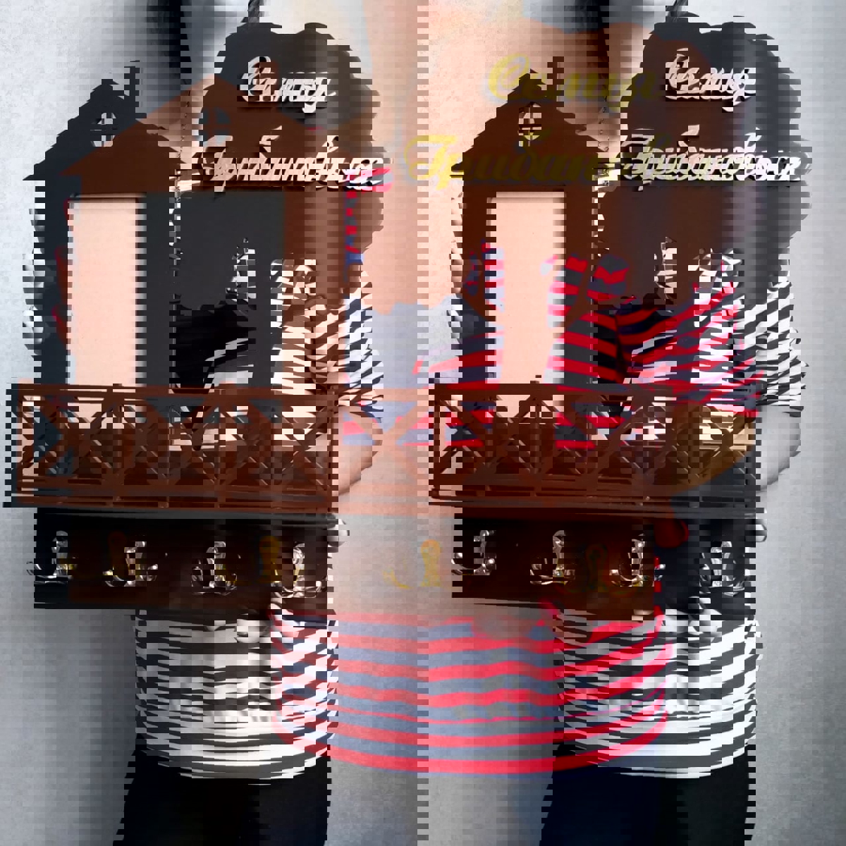 طرح قفسه دیواری دکوری به همراه آویز مناسب برای استفاده در دستگاه های cnc چوب و cnc لیزر - laser cut decor wall shelf with hanger cdr file