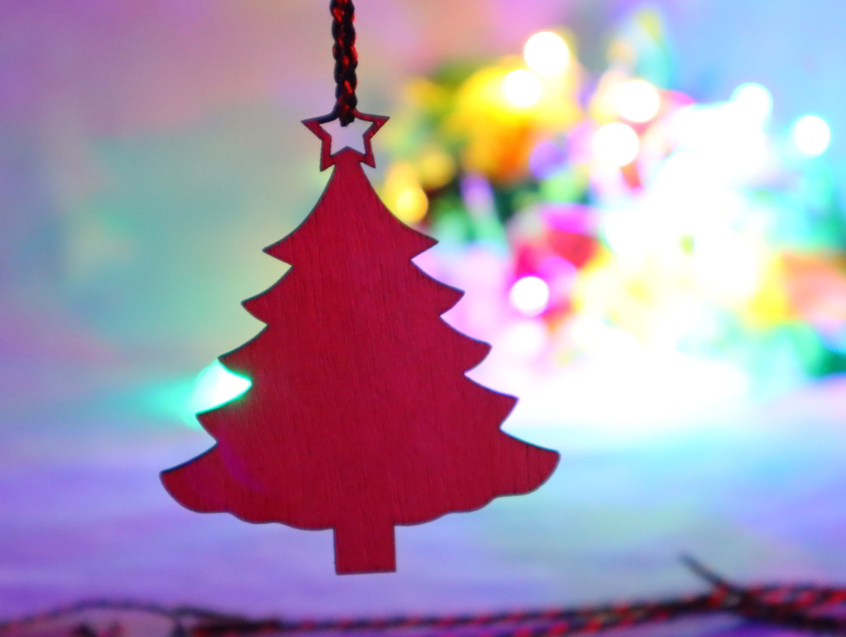 طرح درخت کریسمس چوبی طرح خالی مناسب برای استفاده در دستگاه های cnc چوب و cnc لیزر - laser cut christmas tree wooden blank shape hanging ornament cdr file