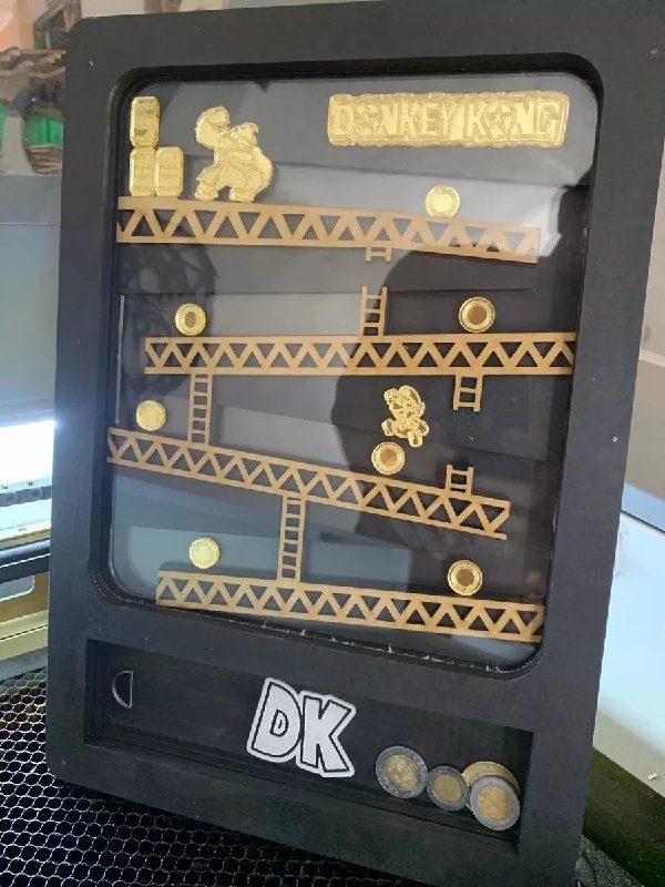 طرح جعبه قلک خرک کنگ مناسب برای استفاده در دستگاه های cnc چوب و cnc لیزر - laser cut donkey kong piggy bank box