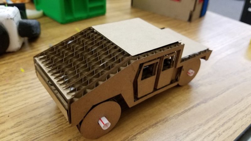 طرح هامر مقوایی مناسب برای استفاده در دستگاه های cnc چوب و cnc لیزر - laser cut cardboard hummer