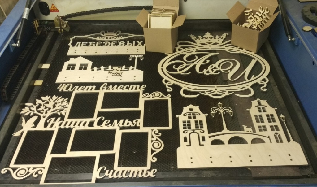 طرح تزیینات دیواری چوبی مناسب برای استفاده در دستگاه های cnc چوب و cnc لیزر - laser cut wooden wall decorations cdr file