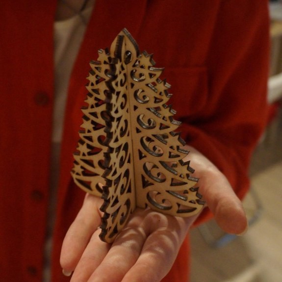 طرح درخت کریسمس طرح سال نو مناسب برای استفاده در دستگاه های cnc چوب و cnc لیزر - laser cut christmas tree new year decor cdr file