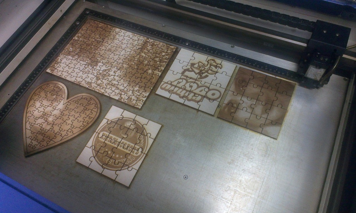 طرح پازل عکس مناسب برای استفاده در دستگاه های cnc چوب و cnc لیزر - laser cut jigsaw photo puzzles cdr file