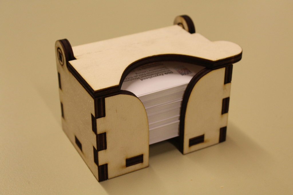 طرح و کارت ویزیت جعبه ای ۶ میلی متری مناسب برای استفاده در دستگاه های cnc چوب و cnc لیزر - laser cut business card box 6mm svg file
