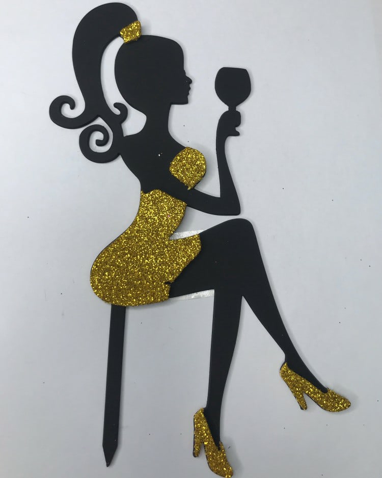 طرح دختر روی کیک با شیشه مناسب برای استفاده در دستگاه های cnc چوب و cnc لیزر - laser cut cake topper girl with a glass cdr file