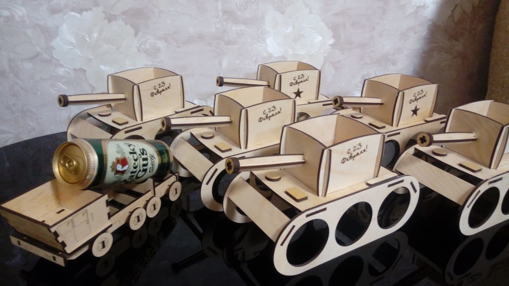 طرح مخزن نوشابه مدل قوطی مناسب برای استفاده در دستگاه های cnc چوب و cnc لیزر - laser cut tank model beer caddy cdr file