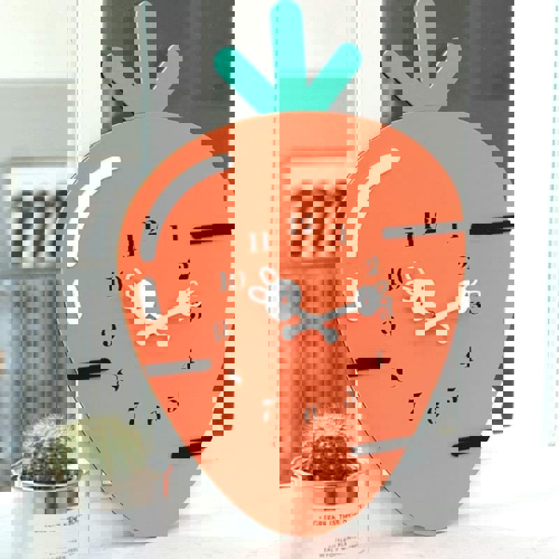 طرح ساعت دیواری طرح هویج کارتونی زیبا با ، دکور اتاق کودک مناسب برای استفاده در دستگاه های cnc چوب و cnc لیزر - laser cut cute cartoon carrot wall clock kids room decor