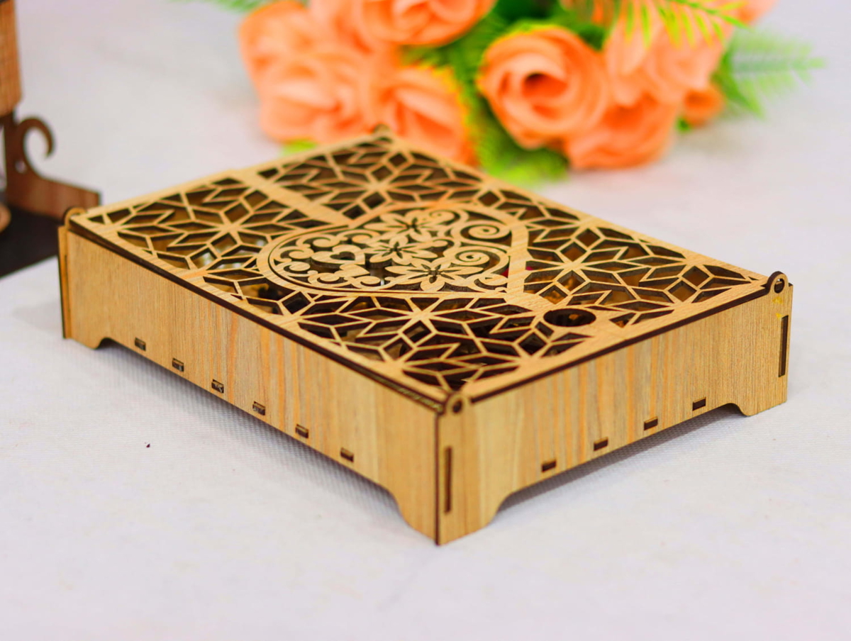 طرح جعبه جواهرات طرح قلب با ضخامت 3 میلی‌متر مناسب برای استفاده در دستگاه های cnc چوب و cnc لیزر - laser cut heart jewelry box 3mm cdr file