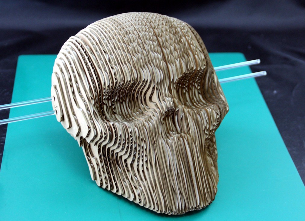 طرح جمجمه موج دار مناسب برای استفاده در دستگاه های cnc چوب و cnc لیزر - laser cut corrugated skull svg file