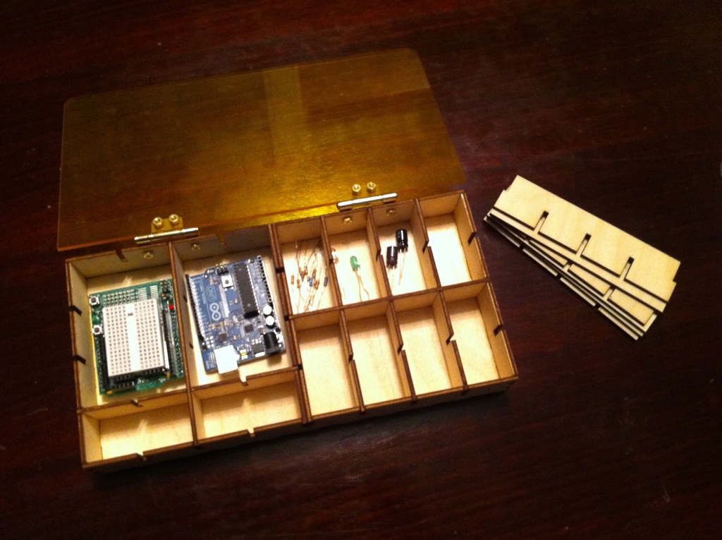 طرح جعبه نگهداری لوازم التحریر مناسب برای استفاده در دستگاه های cnc چوب و cnc لیزر - laser cut compartment storage box dxf file