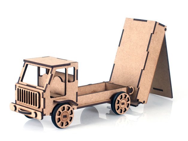 طرح مدل اسباب بازی کامیون مناسب برای استفاده در دستگاه های cnc چوب و cnc لیزر - laser cut lorrey truck toy model cdr file