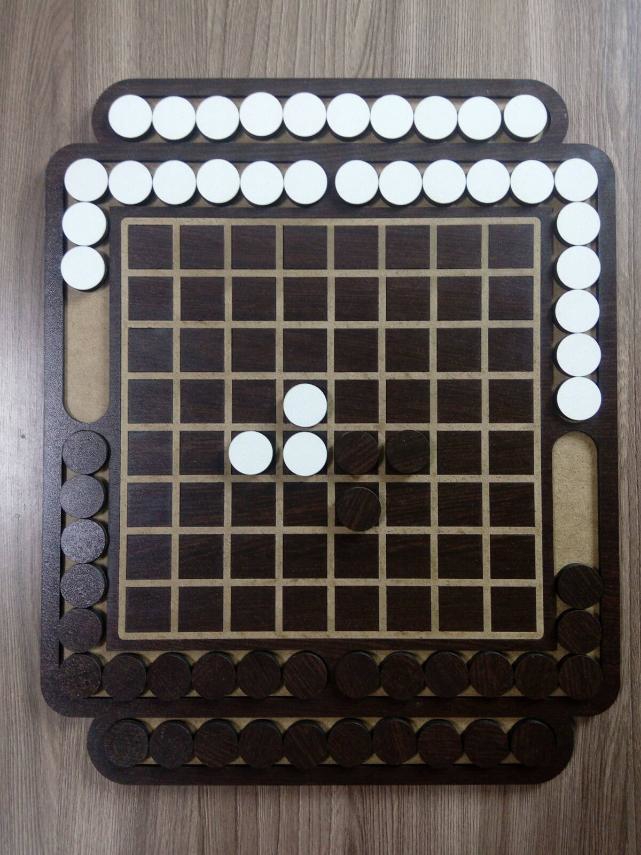 طرح بازی رومیزی Reversi مناسب برای استفاده در دستگاه های cnc چوب و cnc لیزر - laser cut reversi board game cdr file