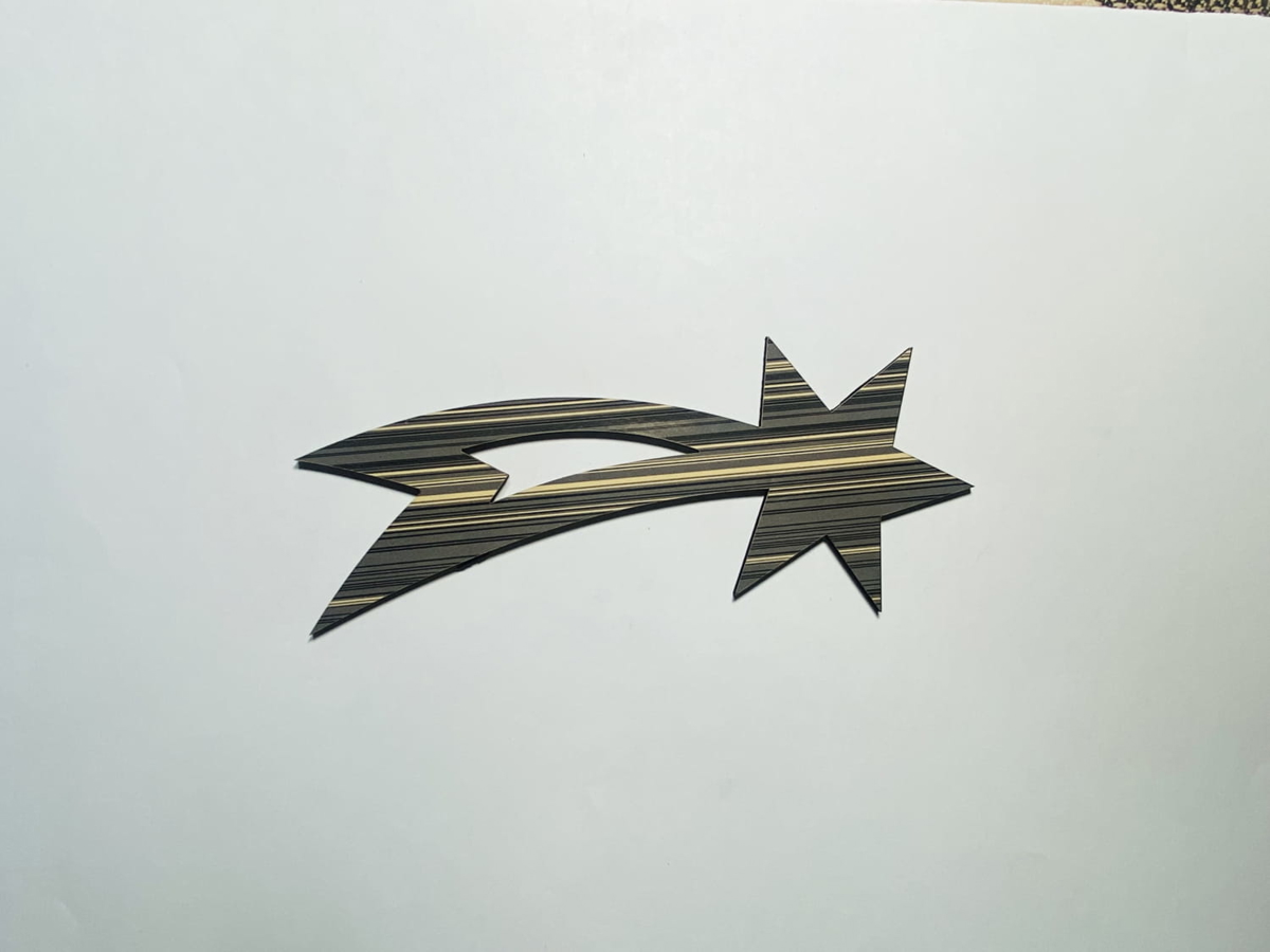 طرح برش چوب به شکل ستاره دنباله دار برای لیزر مناسب برای استفاده در دستگاه های cnc چوب و cnc لیزر - laser cut shooting star shape wood cutout cdr file