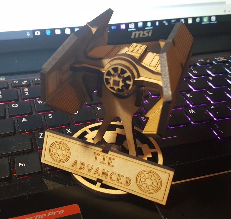 طرح کراوات جنگ ستارگان پیشرفته مناسب برای استفاده در دستگاه های cnc چوب و cnc لیزر - laser cut star wars tie advanced cdr file