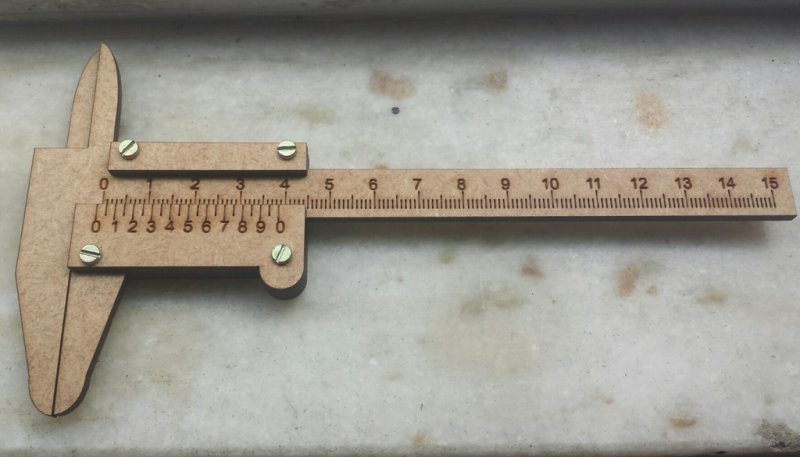 طرح کولیس ورنیه مناسب برای استفاده در دستگاه های cnc چوب و cnc لیزر - laser cut vernier calliper dxf file