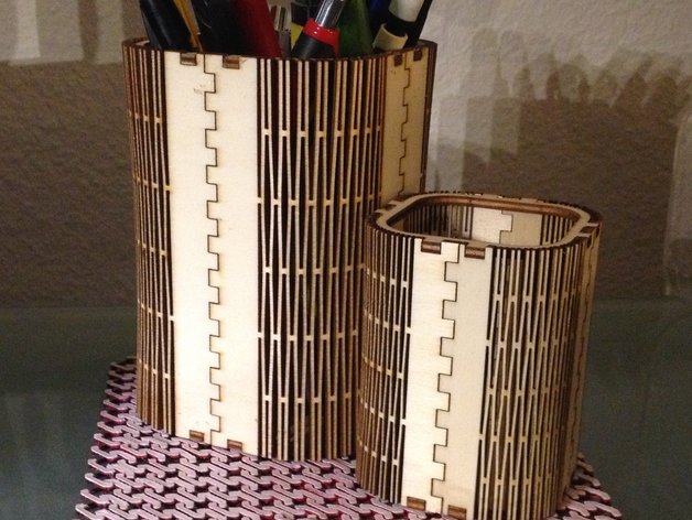 طرح جا قلمی چوبی ۴ میلی‌متری مناسب برای استفاده در دستگاه های cnc چوب و cnc لیزر - wooden pen holder 4mm dxf file