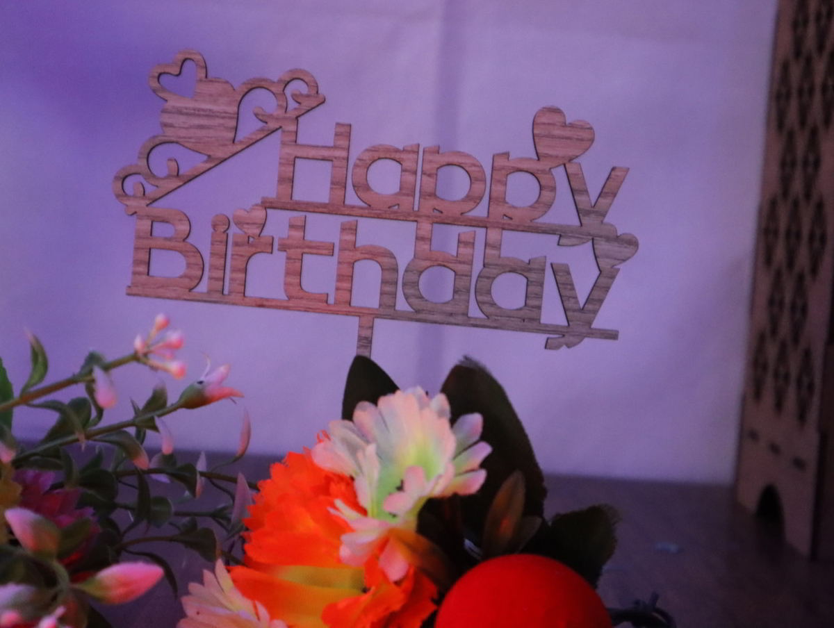 طرح رویه کیک تولد دخترانه مناسب برای استفاده در دستگاه های cnc چوب و cnc لیزر - laser cut girl birthday cake topper cdr file