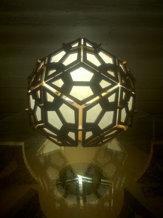 طرح لامپ سه وجهی لوزی شکل مناسب برای استفاده در دستگاه های cnc چوب و cnc لیزر - laser cut rhombic triacontahedron lamp dxf file