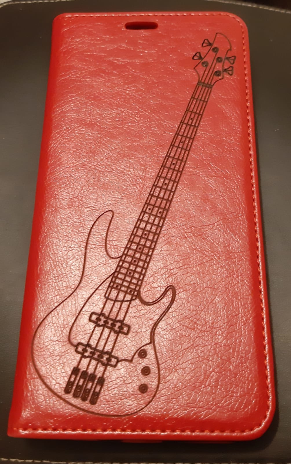 طرح حکاکی لیزری گیتار بیس مناسب برای استفاده در دستگاه های cnc چوب و cnc لیزر - laser engraving bass guitar svg file