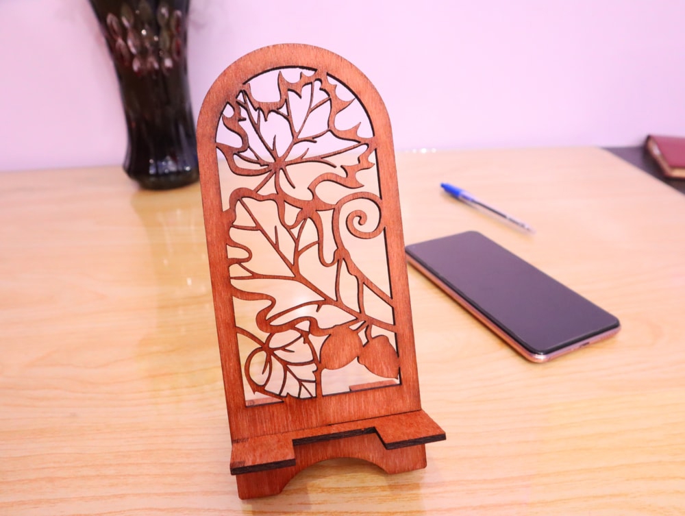 طرح پایه گوشی طرح برگ افرا پاییزی مناسب برای استفاده در دستگاه های cnc چوب و cnc لیزر - laser cut fall maple leaf phone stand cdr file