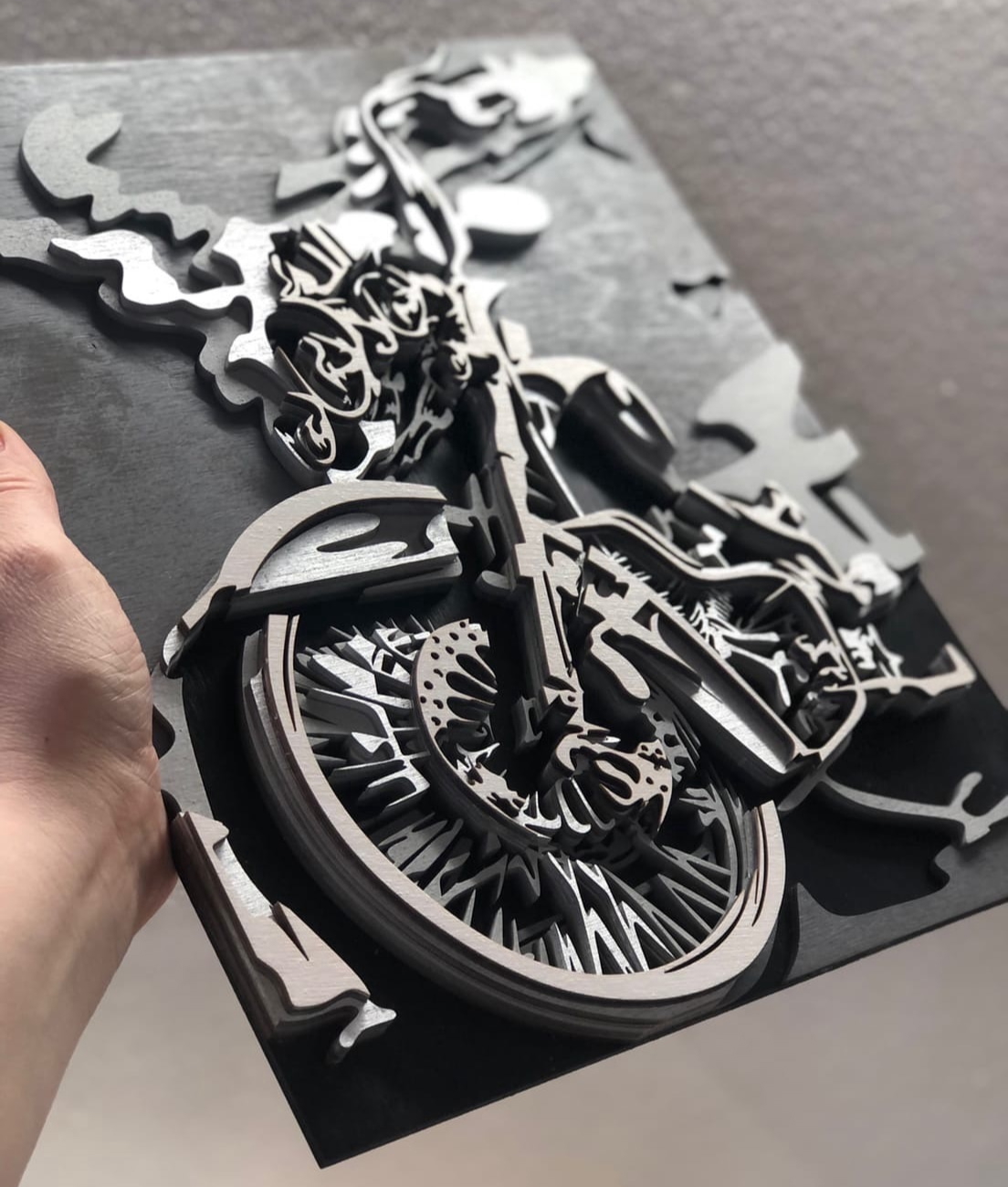 طرح پنل دیواری دوچرخه چند لایه مناسب برای استفاده در دستگاه های cnc چوب و cnc لیزر - laser cut multi layered bike wall panel cdr file