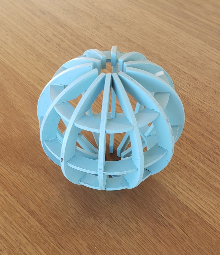 طرح شبکه کره زمین با ضخامت 3 میلی متر مناسب برای استفاده در دستگاه های cnc چوب و cnc لیزر - laser cut globe grid 3mm cdr file