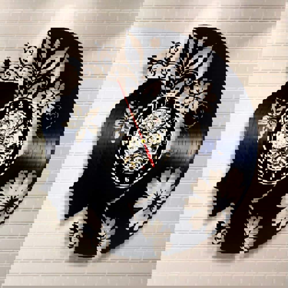 طرح ساعت دیواری وینیل طرح گل دخترانه مناسب برای استفاده در دستگاه های cnc چوب و cnc لیزر - laser cut flowers girl vinyl record wall clock cdr file