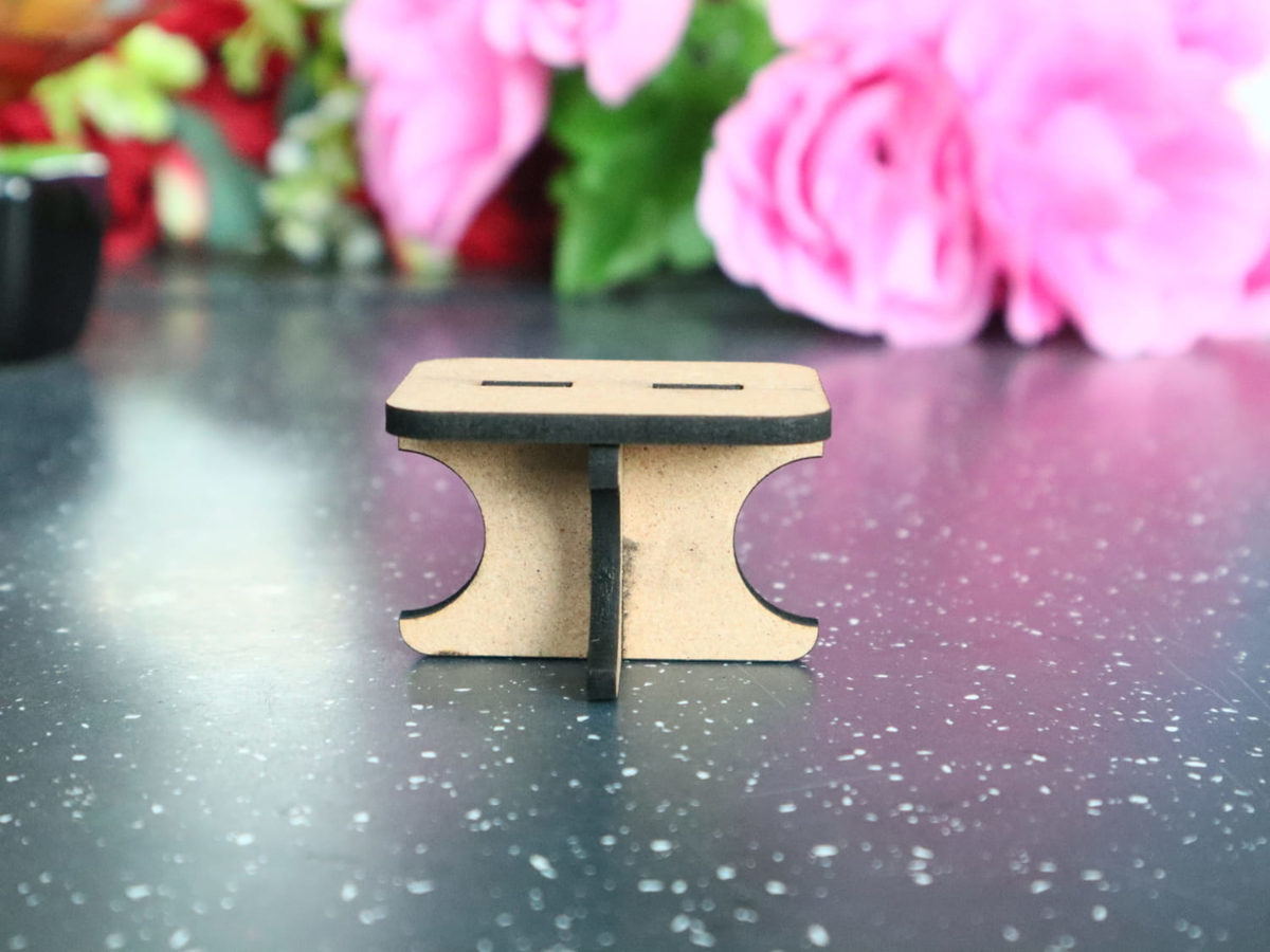 طرح میز چوبی مینیاتوری مناسب برای استفاده در دستگاه های cnc چوب و cnc لیزر - laser cut miniature wooden table cdr file