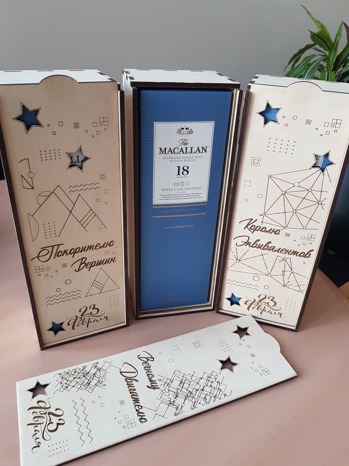 طرح جعبه نوشابه چوبی شخصی مناسب برای استفاده در دستگاه های cnc چوب و cnc لیزر - laser cut personalized wooden wine boxes cdr file