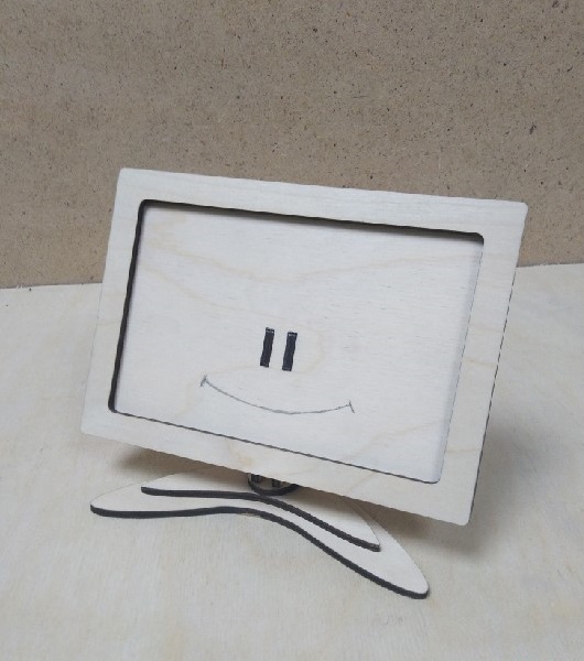 طرح قاب عکس به همراه پایه، مناسب برای استفاده در دستگاه های cnc چوب و cnc لیزر - laser cut photo frame with stand cdr file