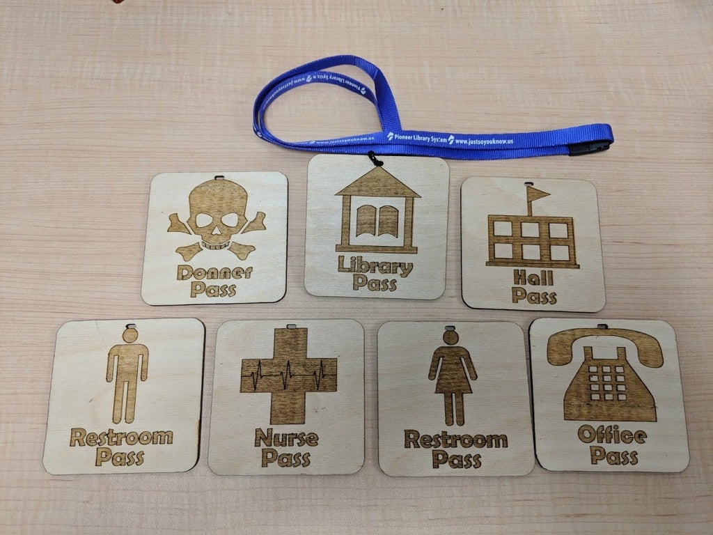 طرح کارت‌های کلاس درس مناسب برای استفاده در دستگاه های cnc چوب و cnc لیزر - laser cut classroom passes svg file