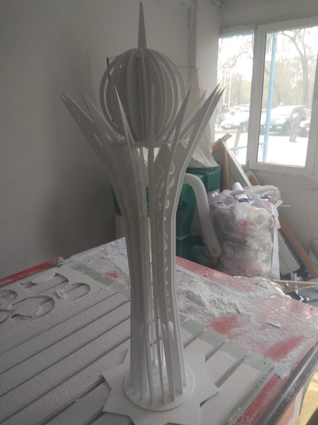 طرح برج بایترک با ضخامت ۵ میلی‌متر مناسب برای استفاده در دستگاه های cnc چوب و cnc لیزر - laser cut bayterek tower 5mm cdr file