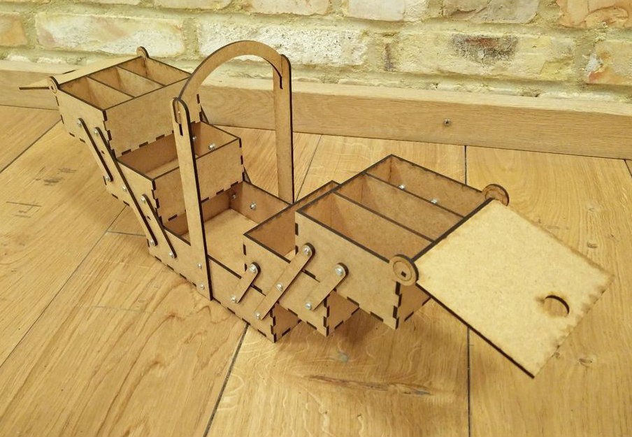 طرح جعبه لولایی مناسب برای استفاده در دستگاه های cnc چوب و cnc لیزر - laser cut pivoting box dxf file
