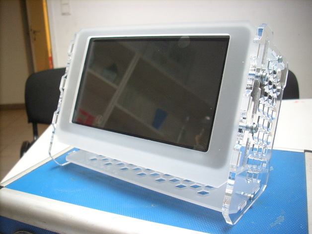 طرح صفحه لمسی 7 اینچی با قاب اکریلیک مناسب برای استفاده در دستگاه های cnc چوب و cnc لیزر - 7inch touchscreen acrylcase dxf file