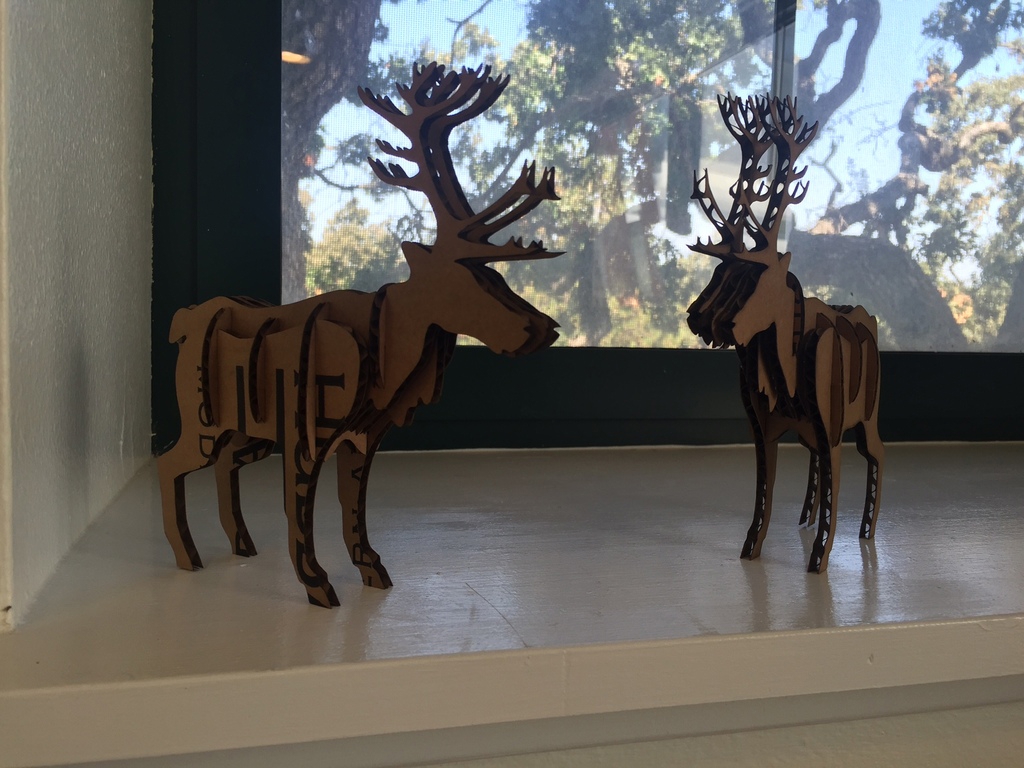 طرح گوزن شمالی مناسب برای استفاده در دستگاه های cnc چوب و cnc لیزر - laser cut reindeer cdr file