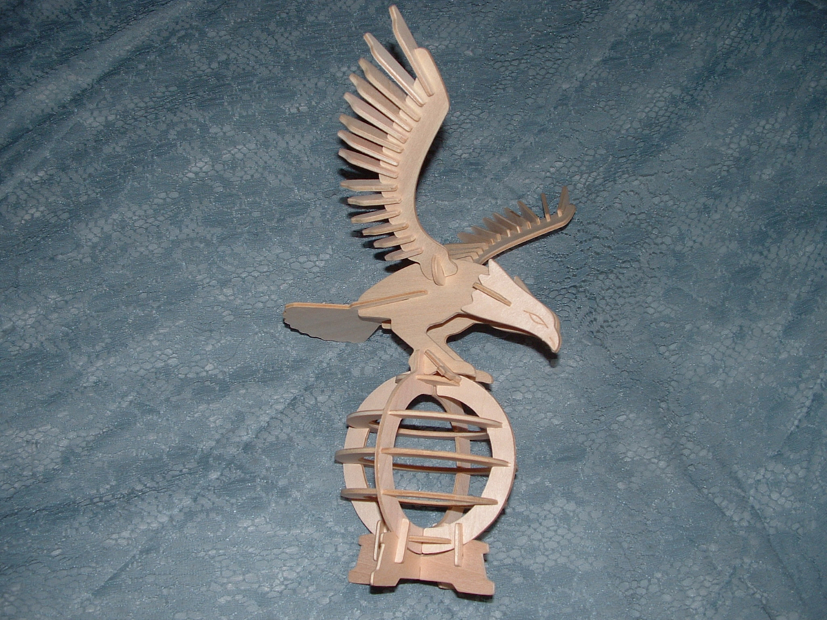 طرح پازل سه بعدی عقاب مناسب برای استفاده در دستگاه های cnc چوب و cnc لیزر - laser cut eagle 3d puzzle cdr file