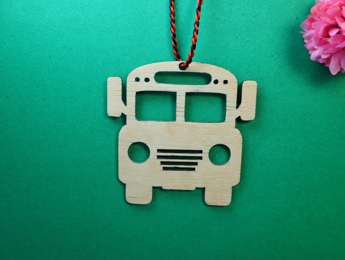 طرح تابلو چوبی راننده اتوبوس مناسب برای استفاده در دستگاه های cnc چوب و cnc لیزر - laser cut bus driver wood ornament cdr file