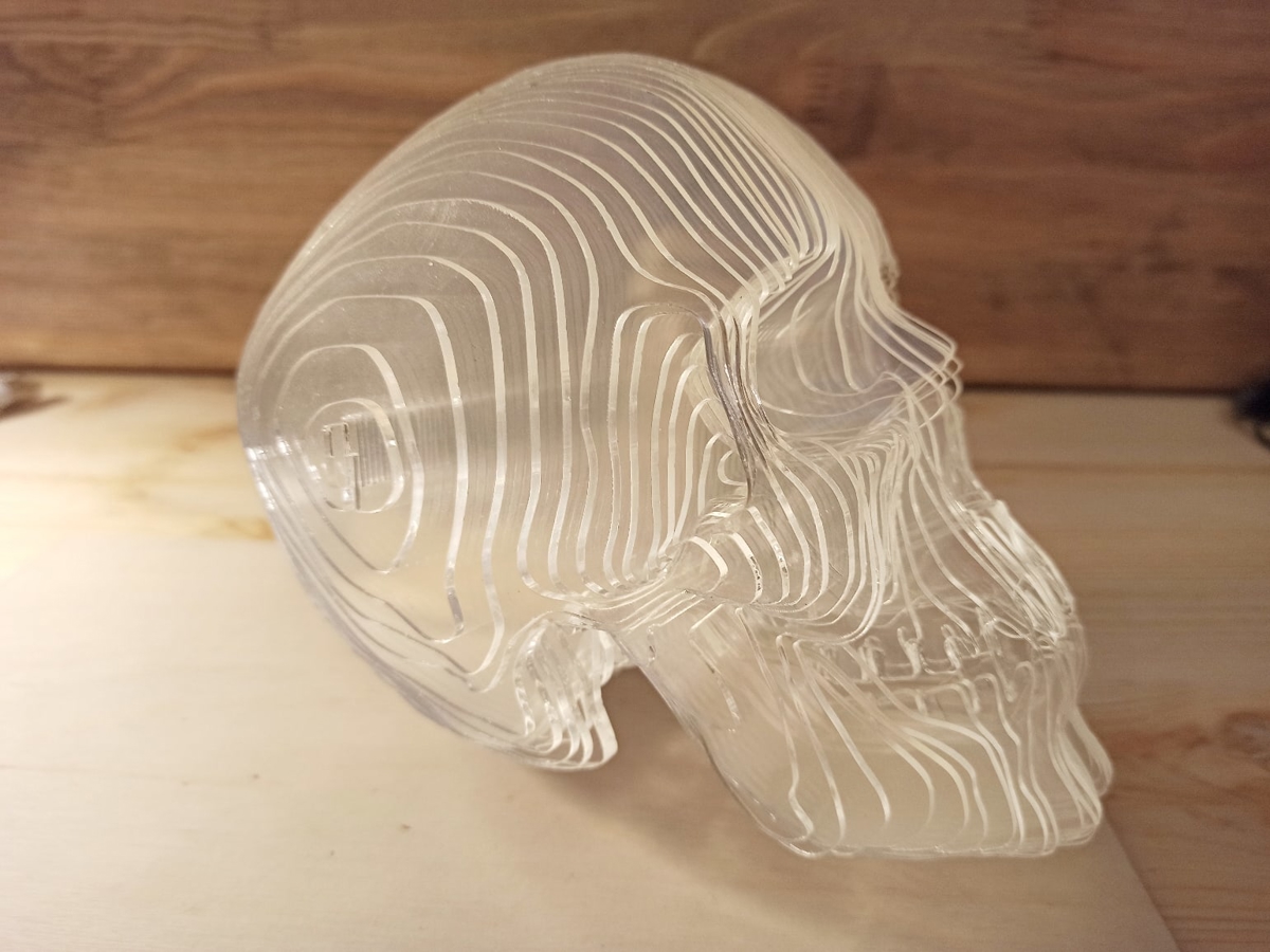 طرح مدل سه بعدی جمجمه اکریلیک مناسب برای استفاده در دستگاه های cnc چوب و cnc لیزر - laser cut acrylic 3d skull model cdr file