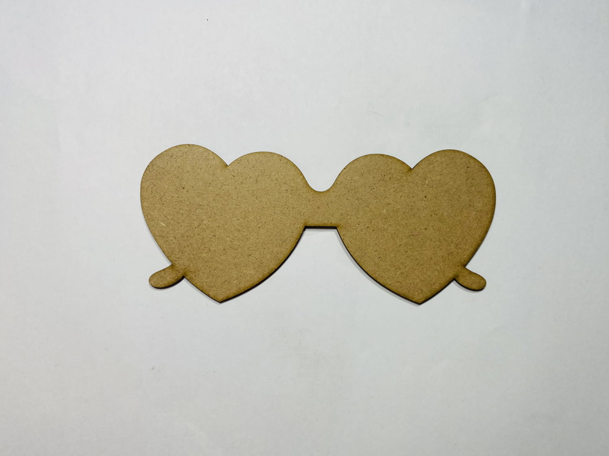 طرح لیوان طرح قلب چوبی مناسب برای استفاده در دستگاه های cnc چوب و cnc لیزر - laser cut heart glasses wood cutout unfinished craft cdr file