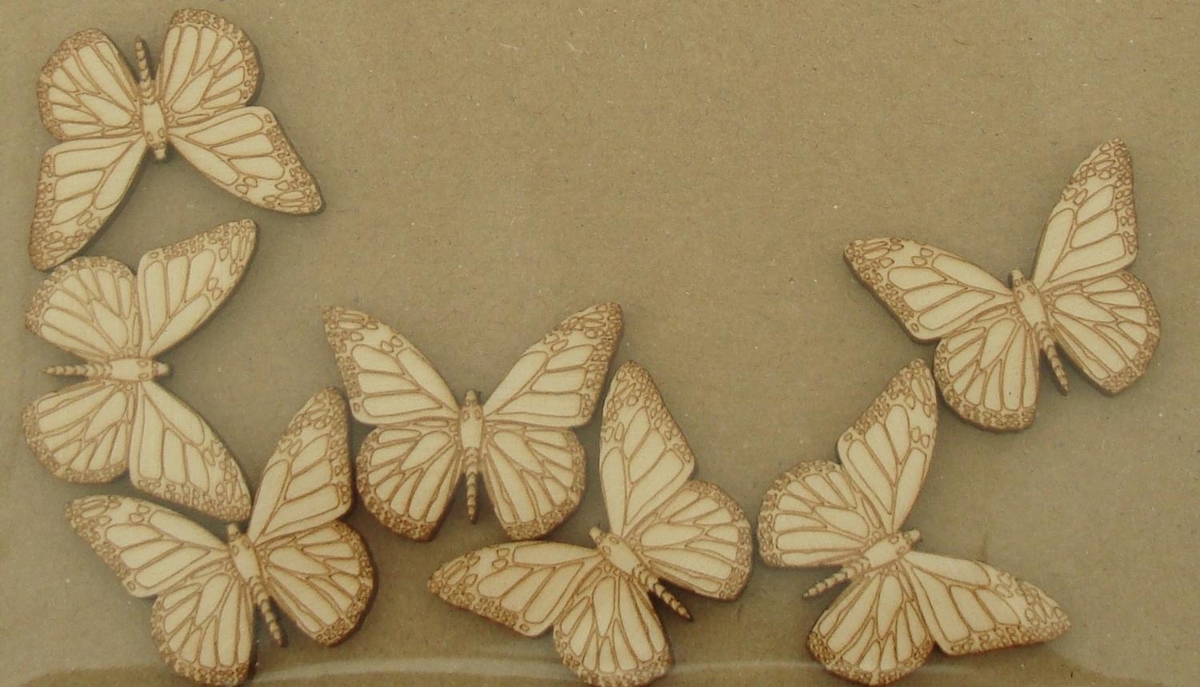 طرح پروانه چوبی حکاکی شده با دستگاه مناسب برای استفاده در دستگاه های cnc چوب و cnc لیزر - laser cut engraved wooden butterfly shapes cdr file