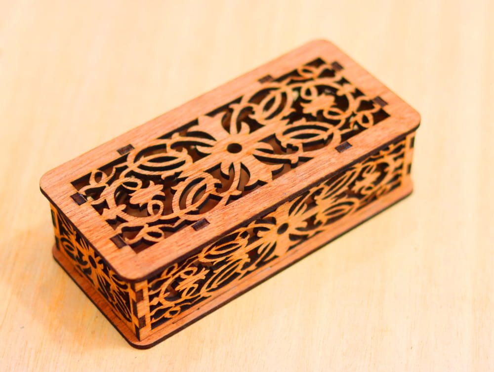 طرح جعبه کادویی طرح دار مناسب برای استفاده در دستگاه های cnc چوب و cnc لیزر - laser cut decorative storage box with lid cdr file