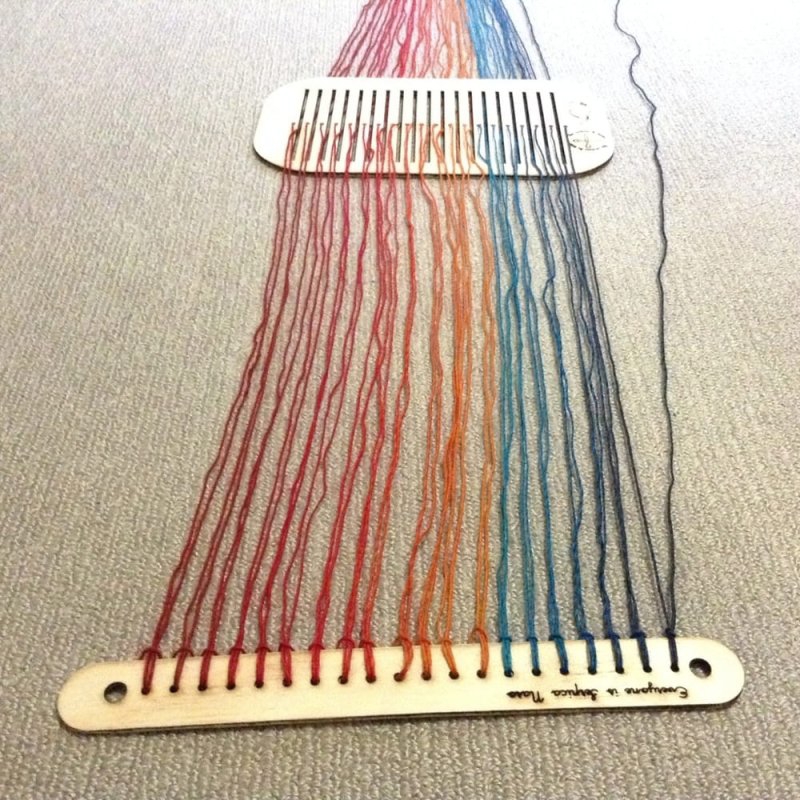 طرح دستگاه بافندگی مناسب برای استفاده در دستگاه های cnc چوب و cnc لیزر - laser cut weaving loom svg file
