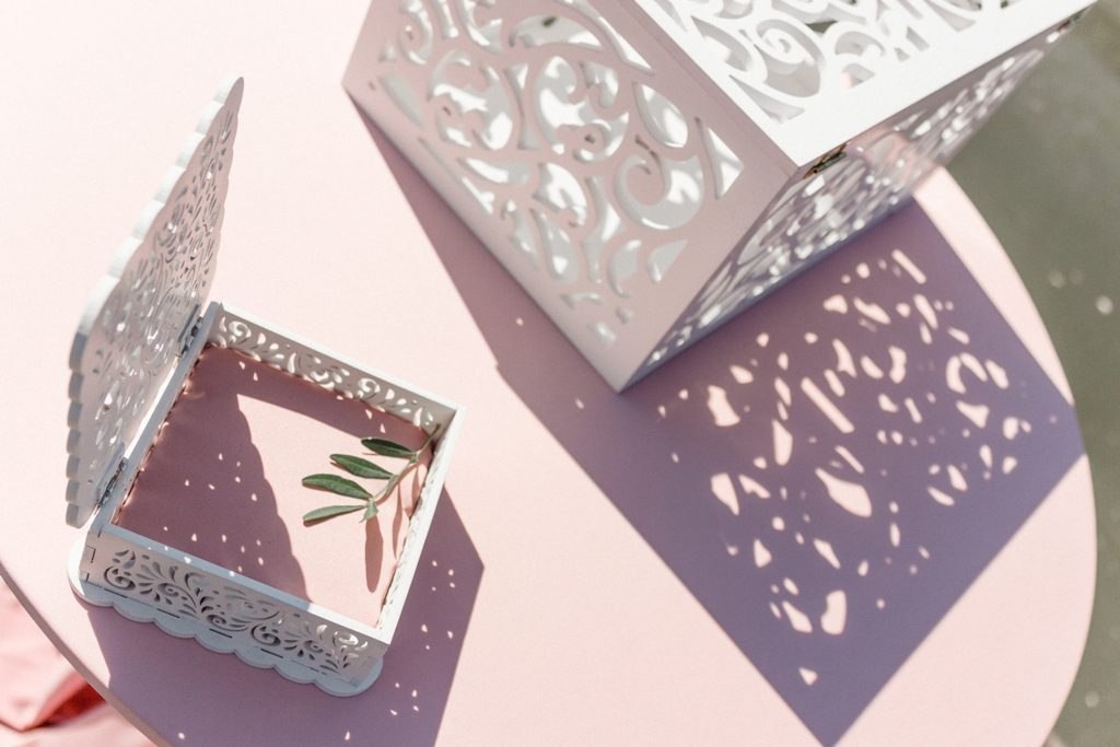 طرح جعبه کادو عروسی برای پول مناسب برای استفاده در دستگاه های cnc چوب و cnc لیزر - wedding box for money cdr file