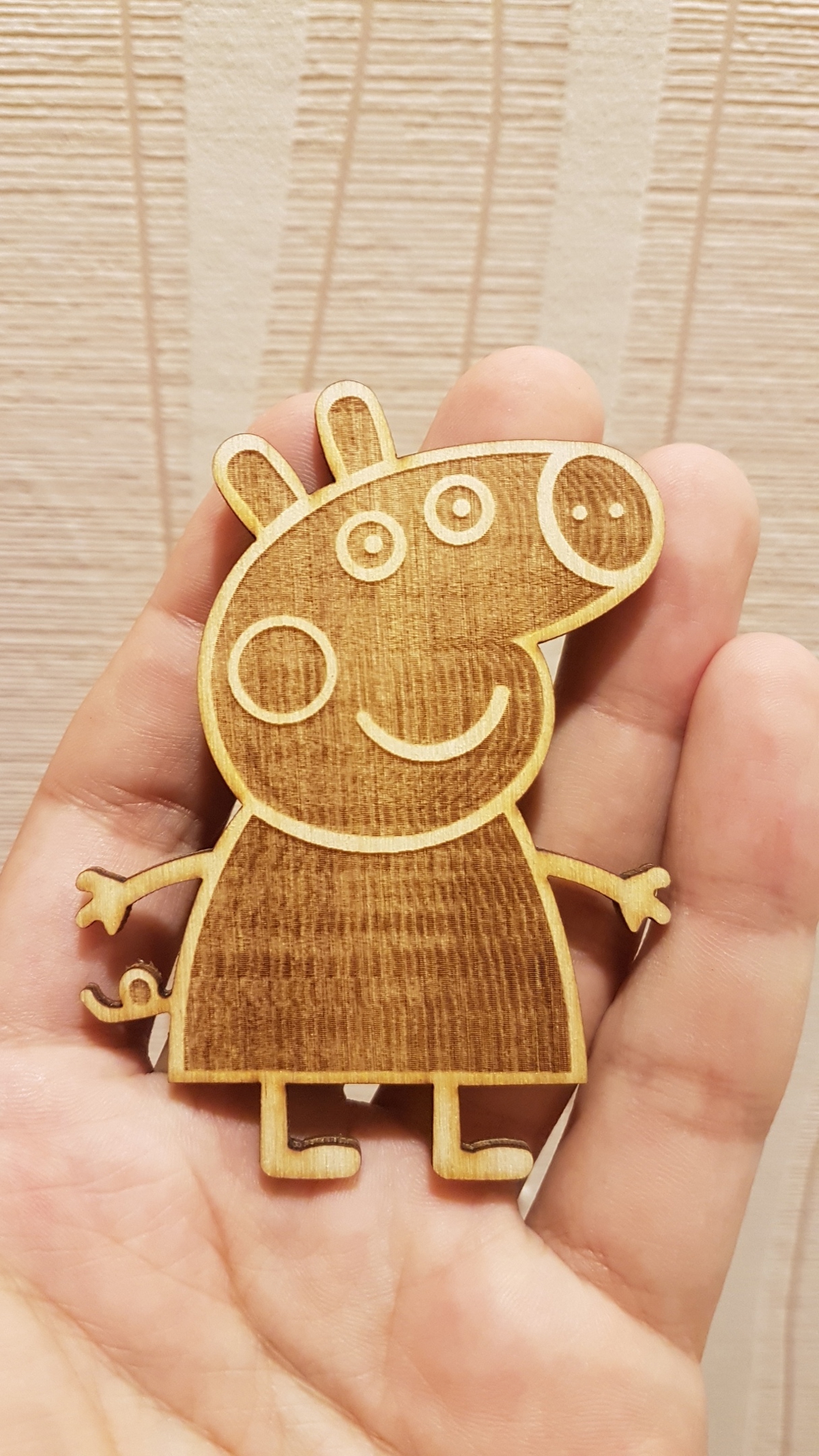 طرح peppa pig smanettone cnc مناسب برای استفاده در دستگاه های cnc چوب و cnc لیزر - peppa pig dxf smanettone cnc dxf file